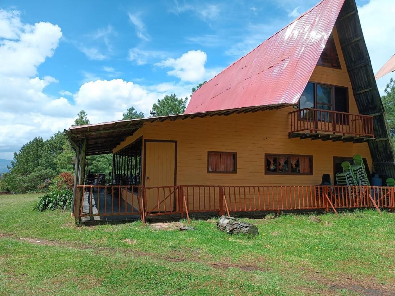 Chalets Amarelo Суэска Экстерьер фото